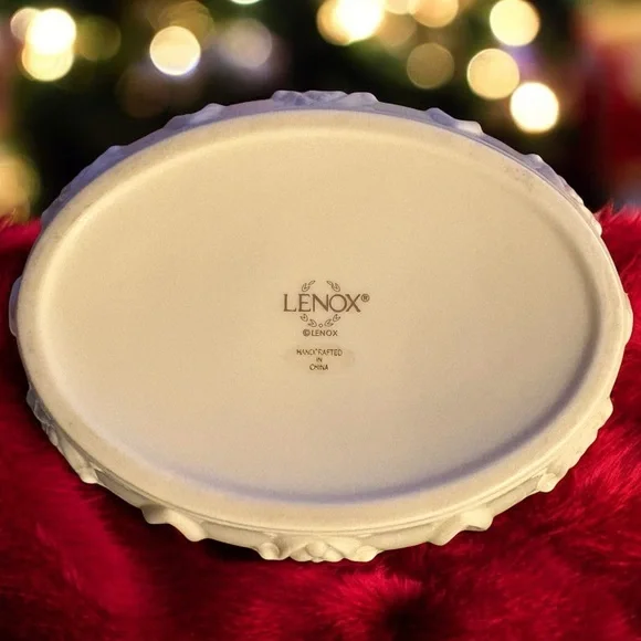 Lenox Celtic Rose music and trinket box - Picture 6 of 8